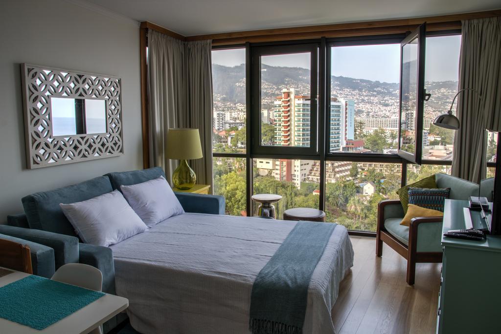 פונשל Monumental Apartment מראה חיצוני תמונה